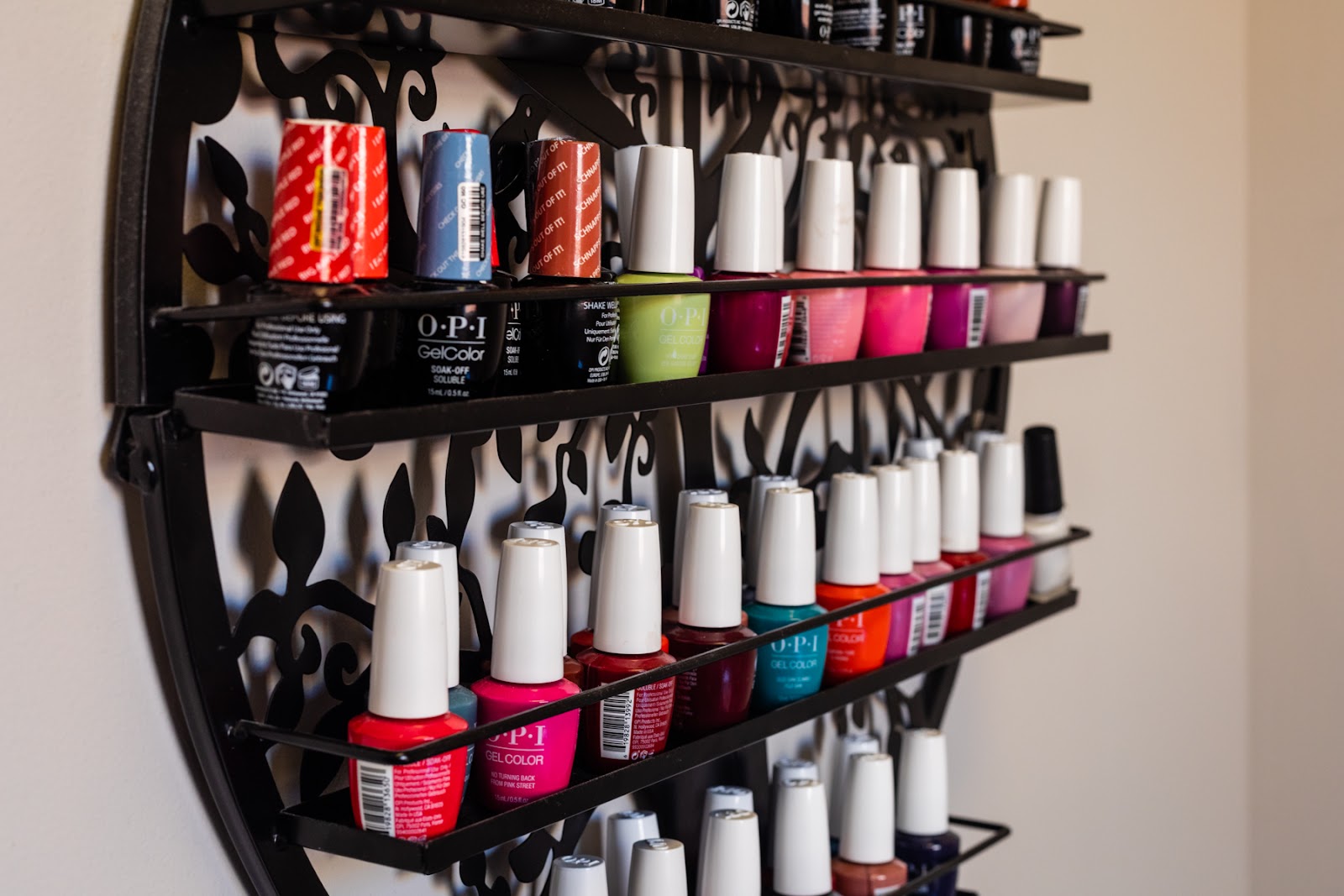 Vogue Salon & Spa nail photo 1